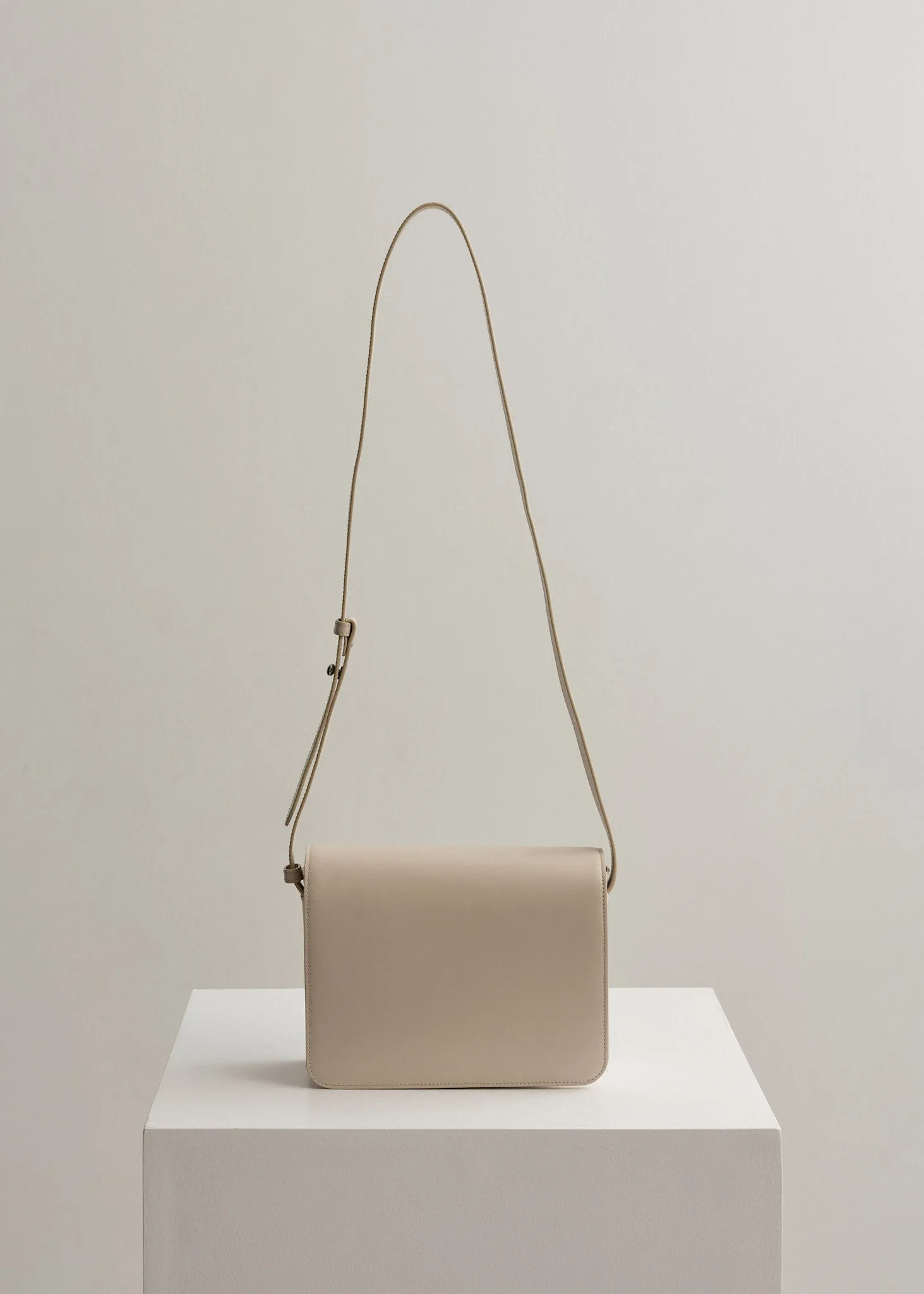 ANNIKA BAG - CEMENT VITELLO