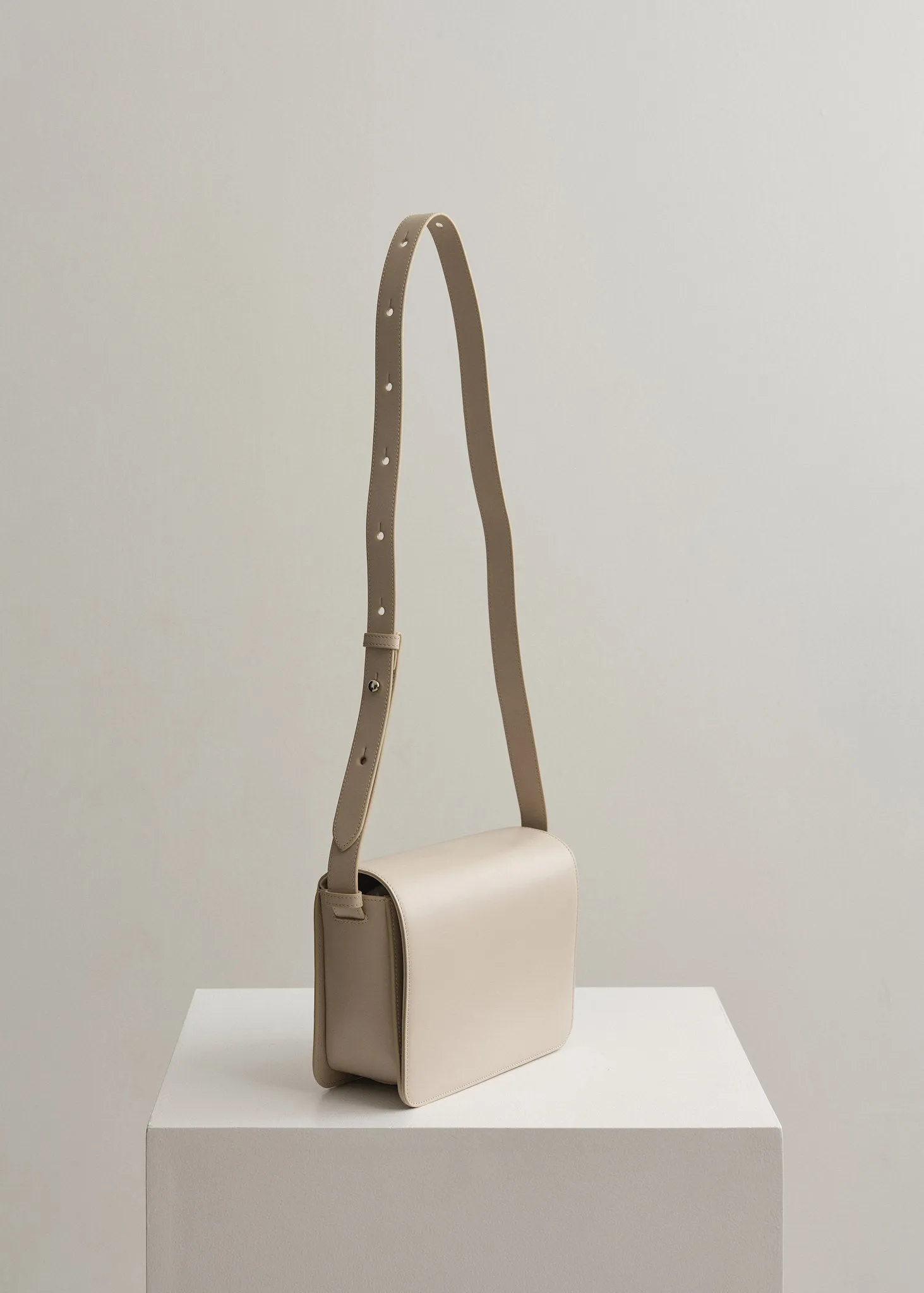 ANNIKA BAG - CEMENT VITELLO
