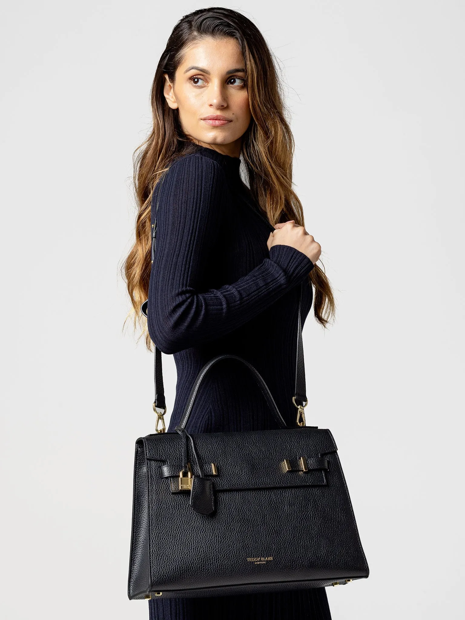 Ava  14" - Black