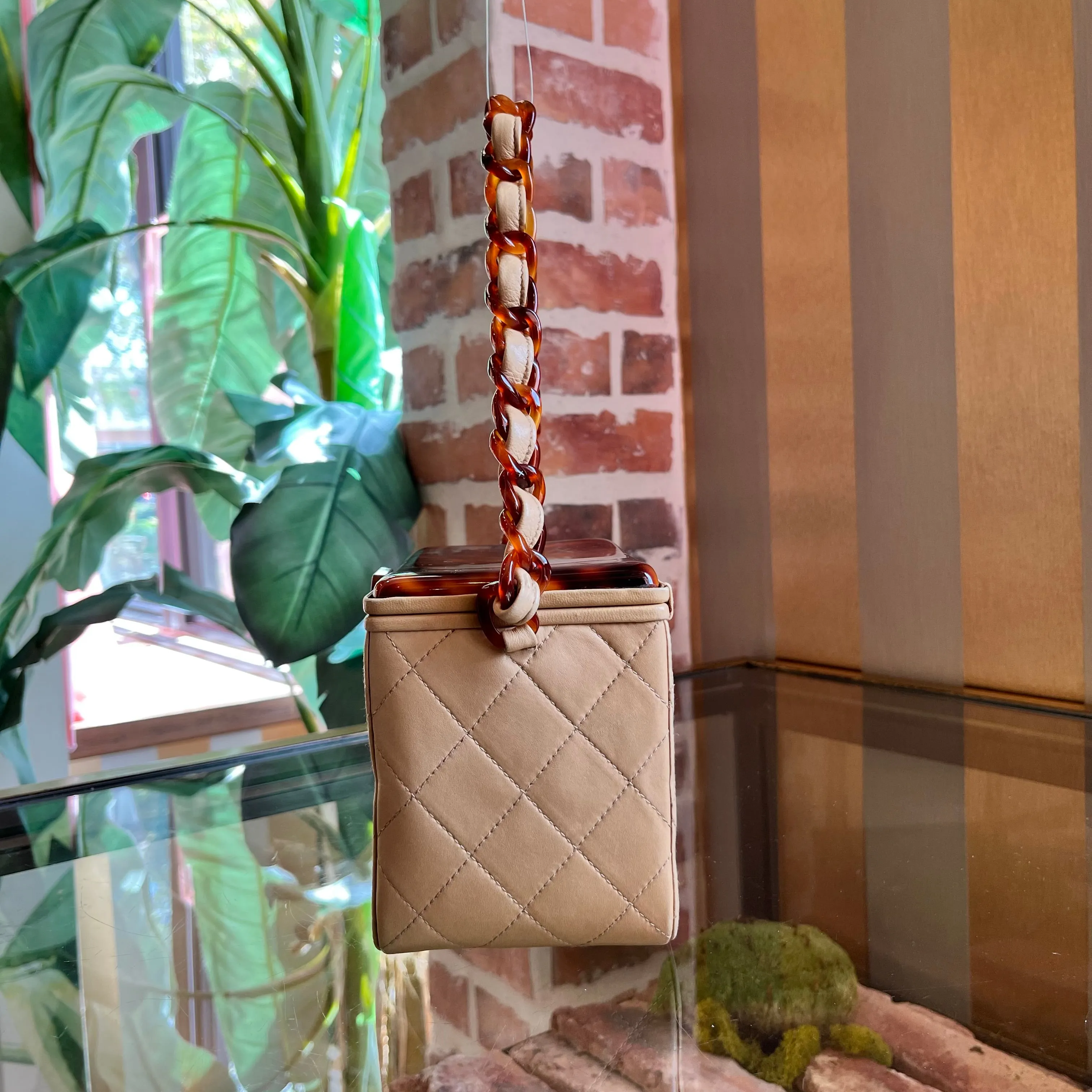 CHANEL Box Lambskin Tortoise Vintage Handbag