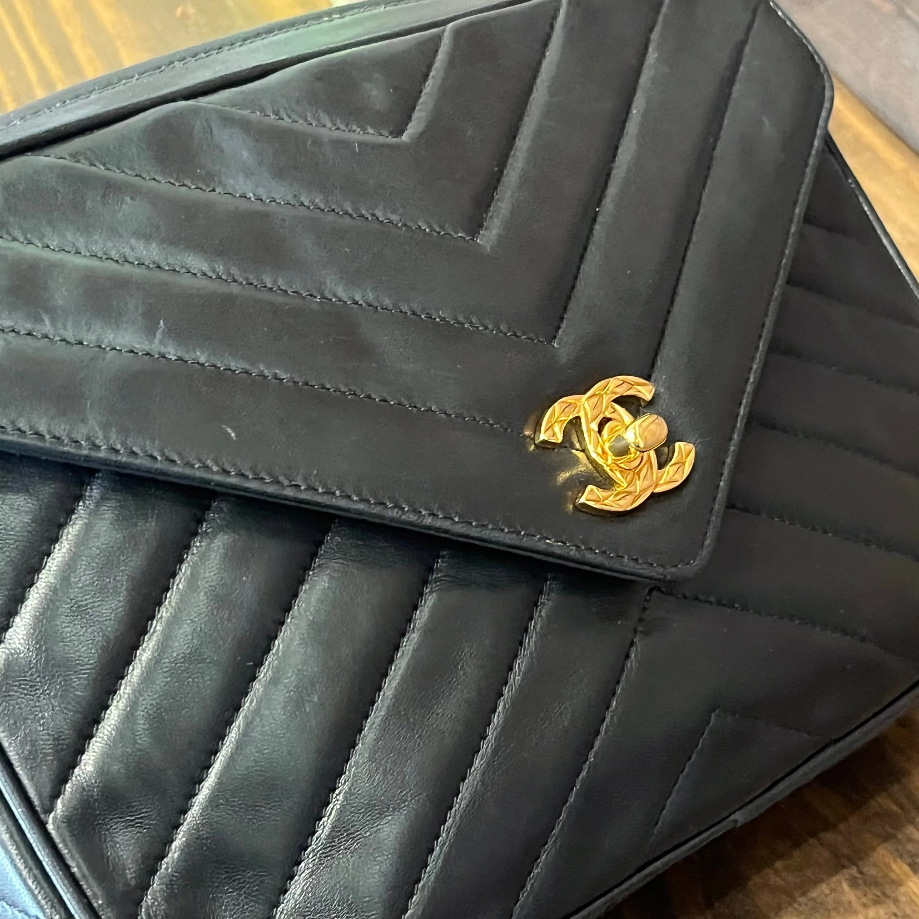 CHANEL Vintage Chevron Lambskin Shoulder Bag