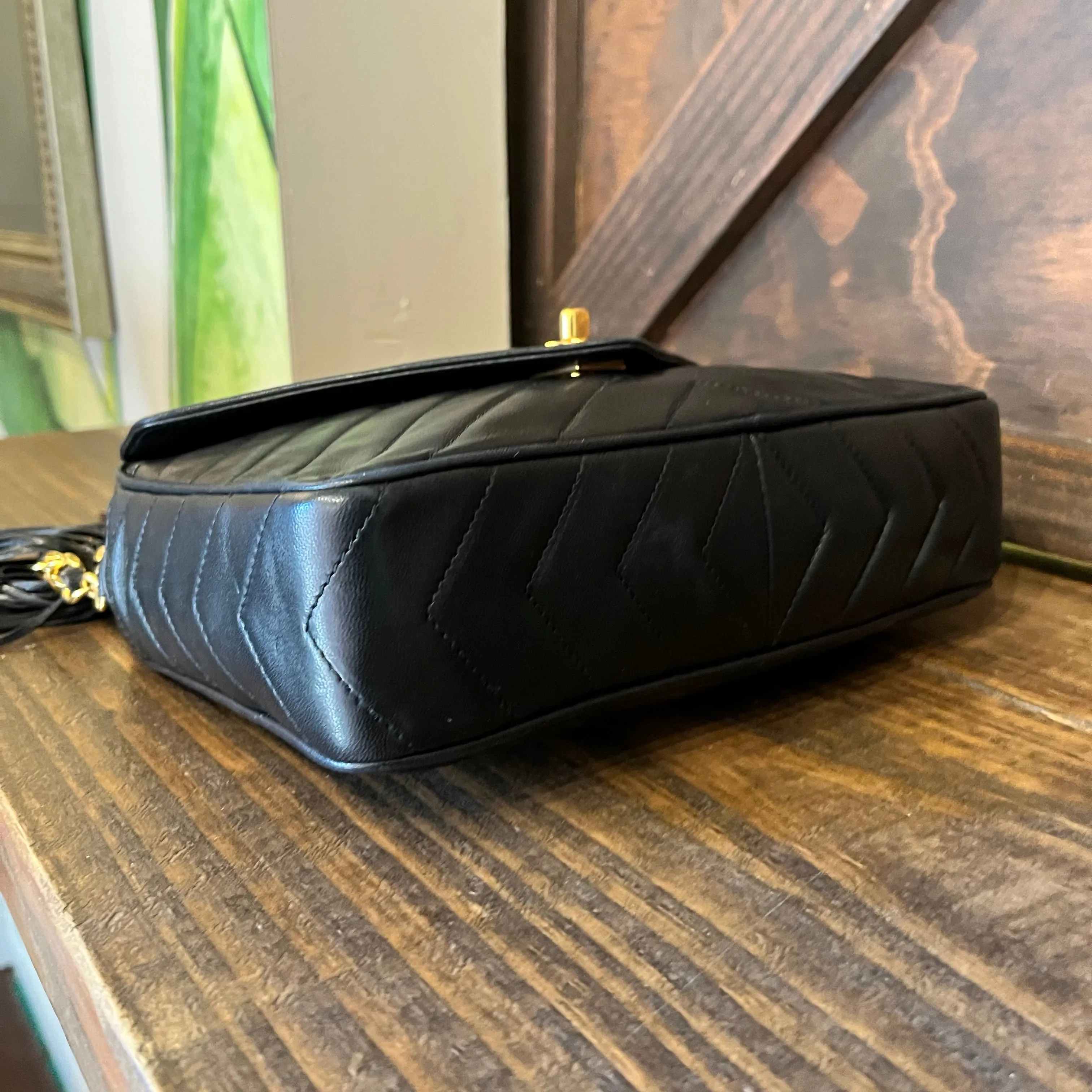 CHANEL Vintage Chevron Lambskin Shoulder Bag