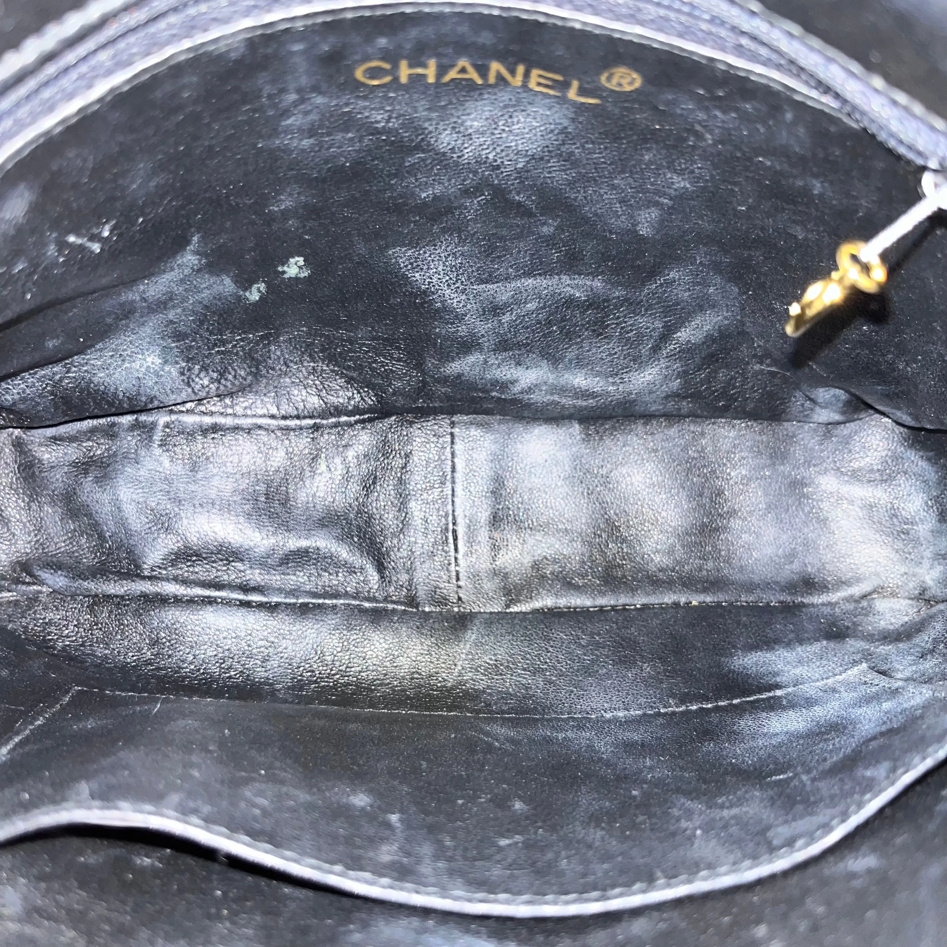 CHANEL Vintage Chevron Lambskin Shoulder Bag