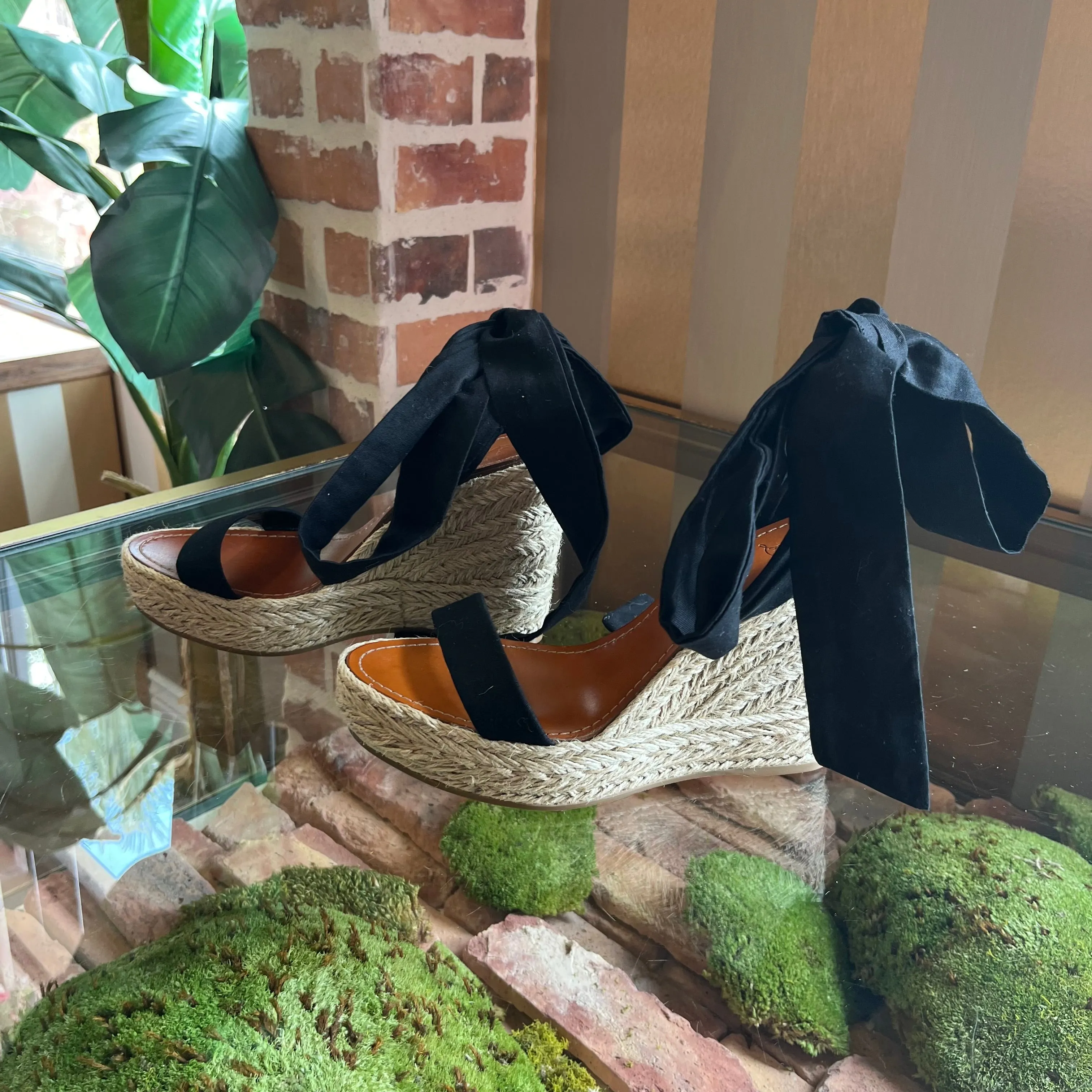 CHRISTIAN LOUBOUTIN Black Tie Espadrille Wedges SZ 40