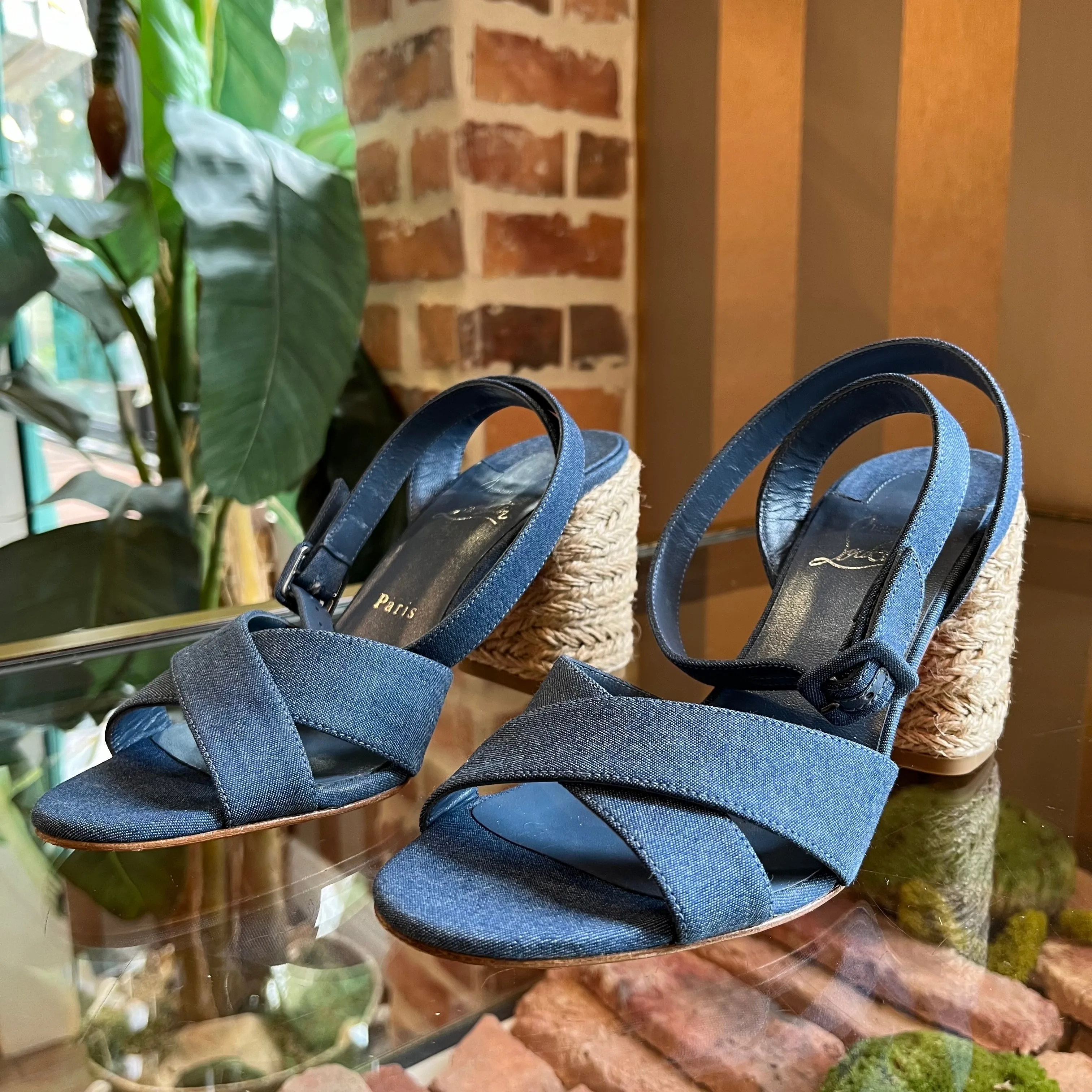 CHRISTIAN LOUBOUTIN Summer Mariza Blue SZ38