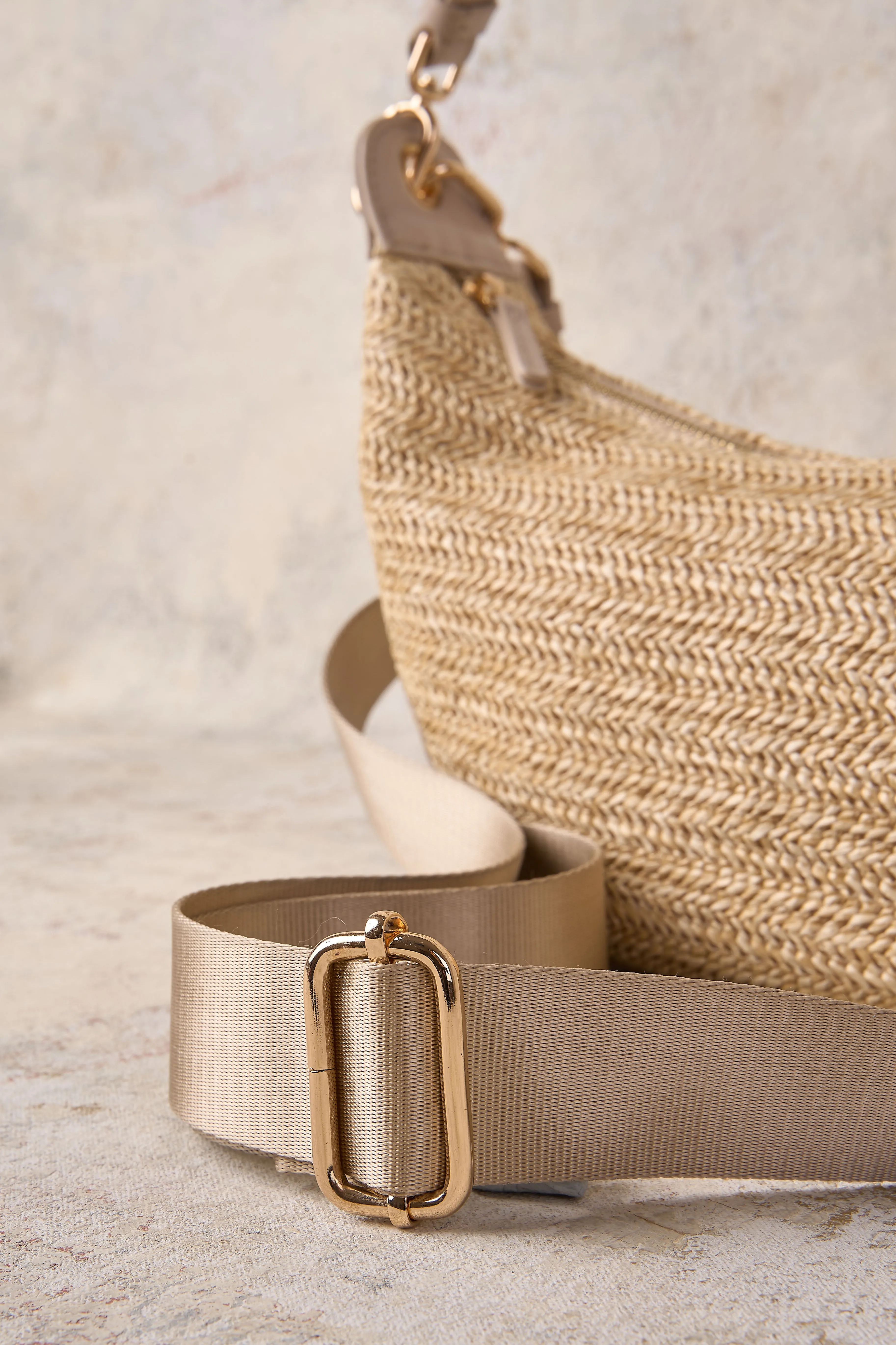 Crescent Crochet Shoulder Bag - Natural