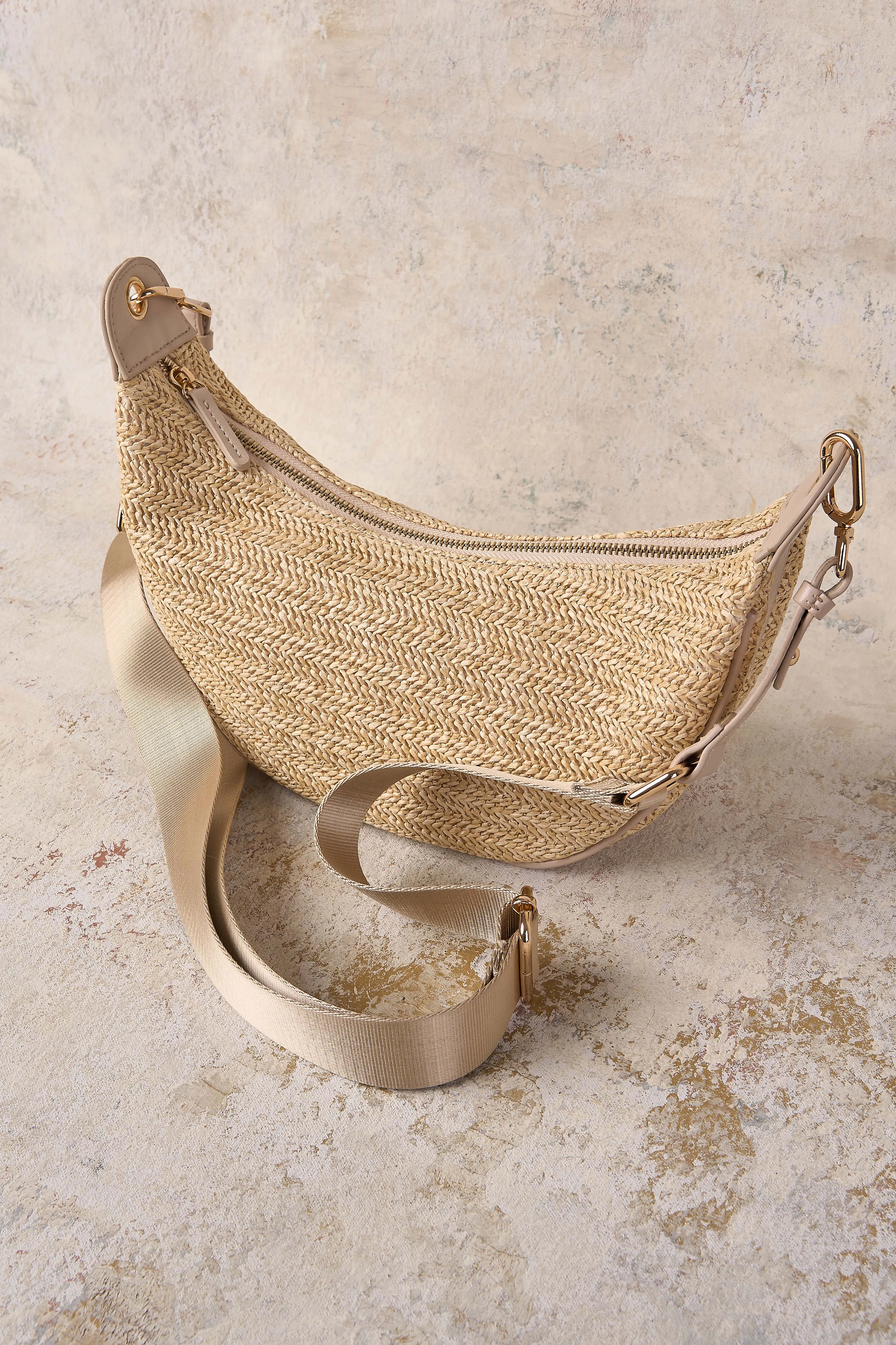 Crescent Crochet Shoulder Bag - Natural