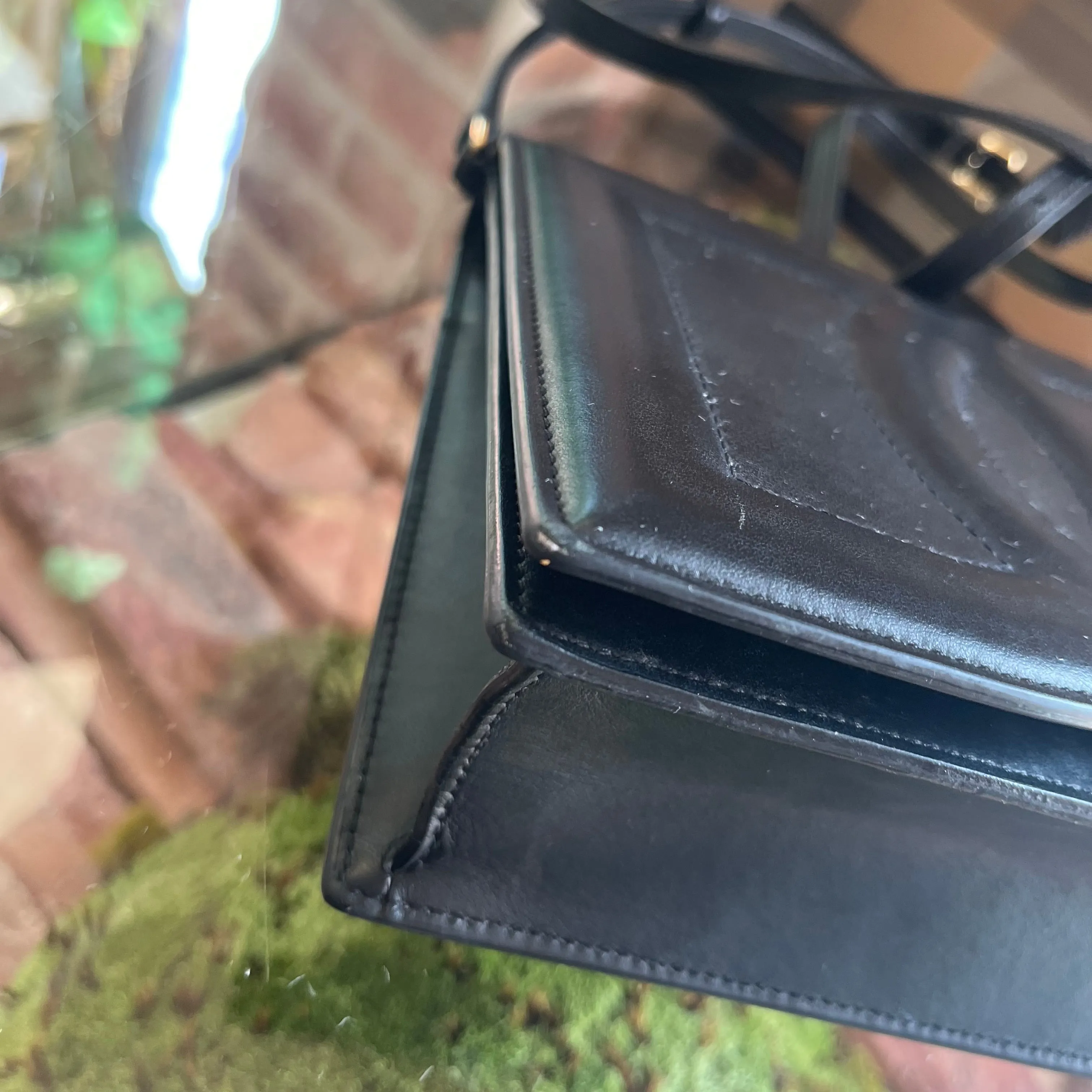 DOLCE AND GABBANA DG Logo Flap Leather Crossbody
