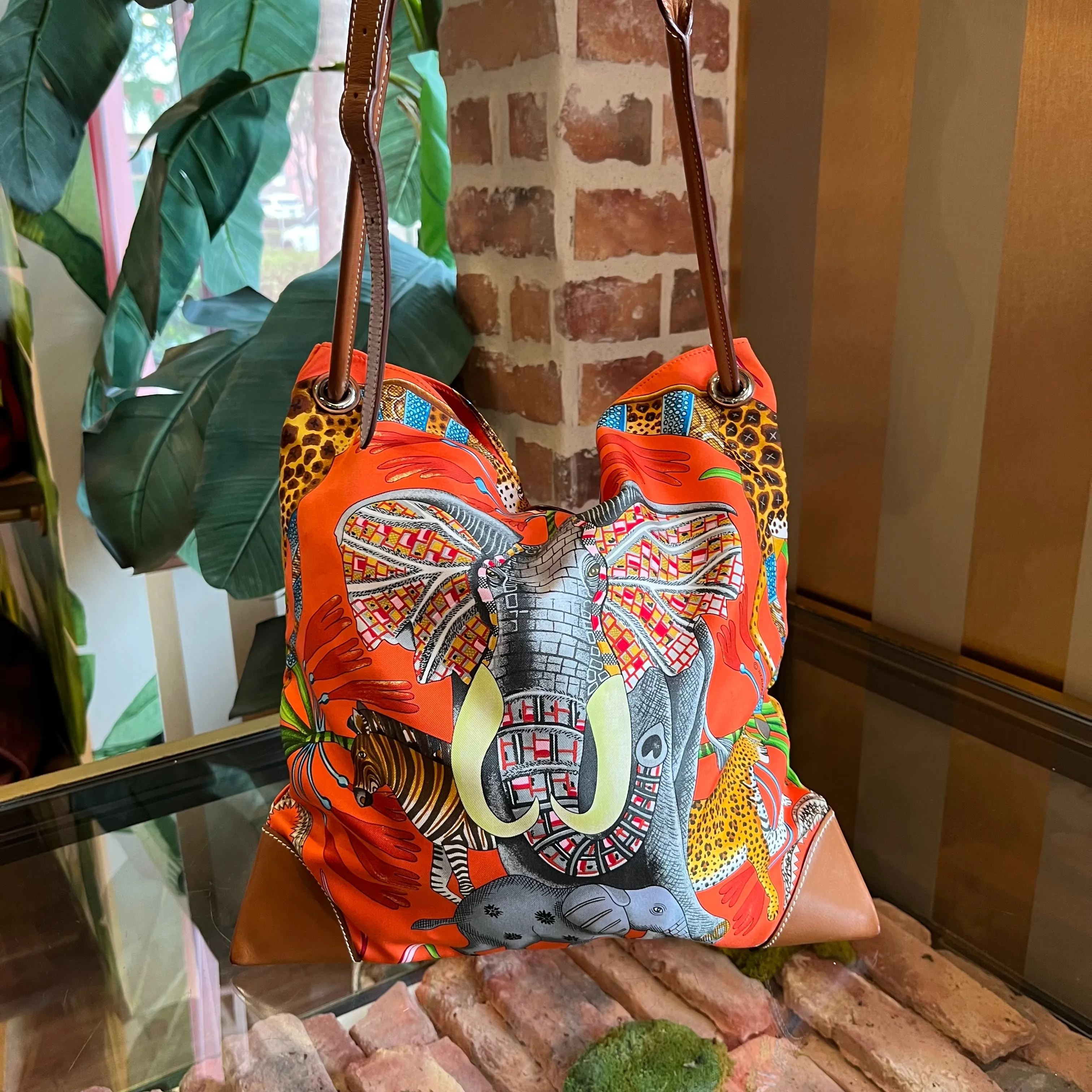 HERMES Silkycity 33 Orange Silk Crossbody