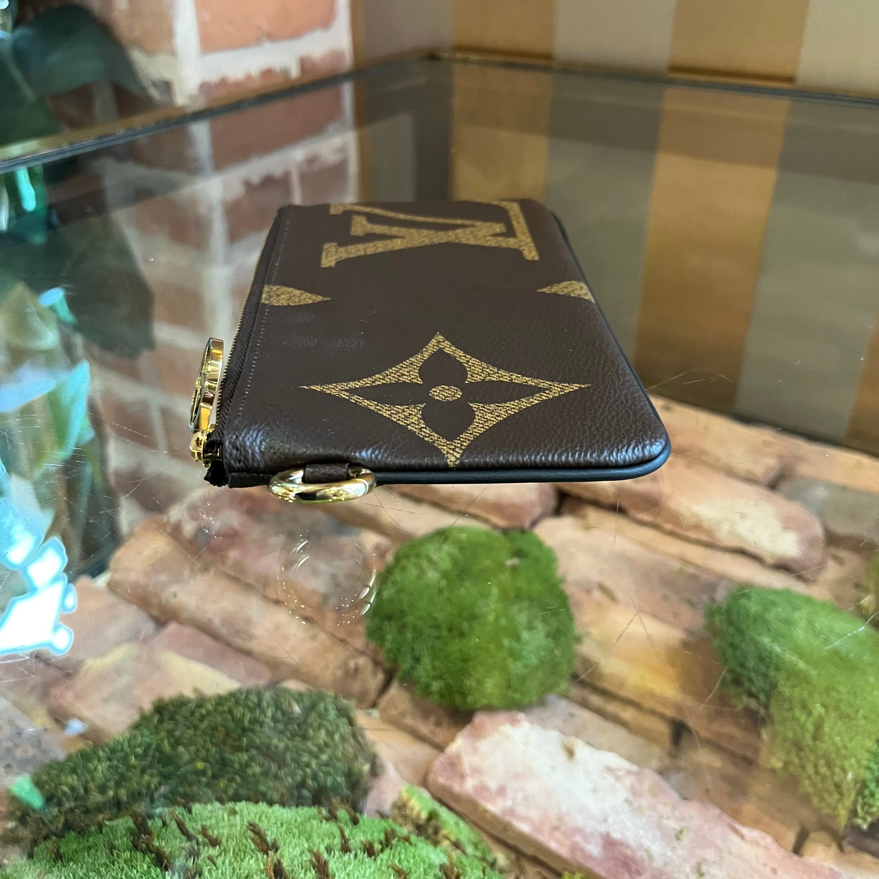 LOUIS VUITTON Giant Monogram Trio Clutch TS3963