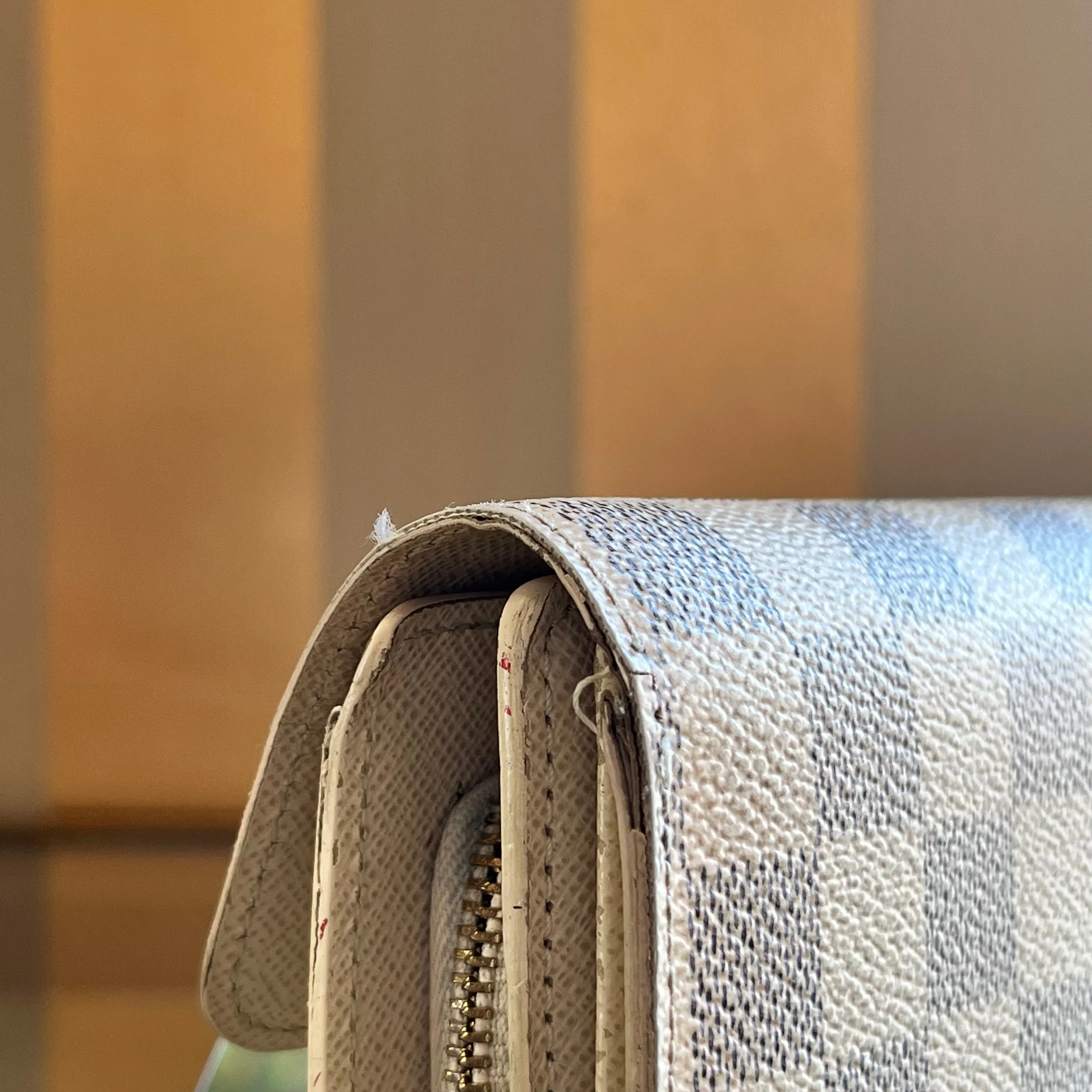 LOUIS VUITTON Joey Portofeuil Damier Azur Wallet