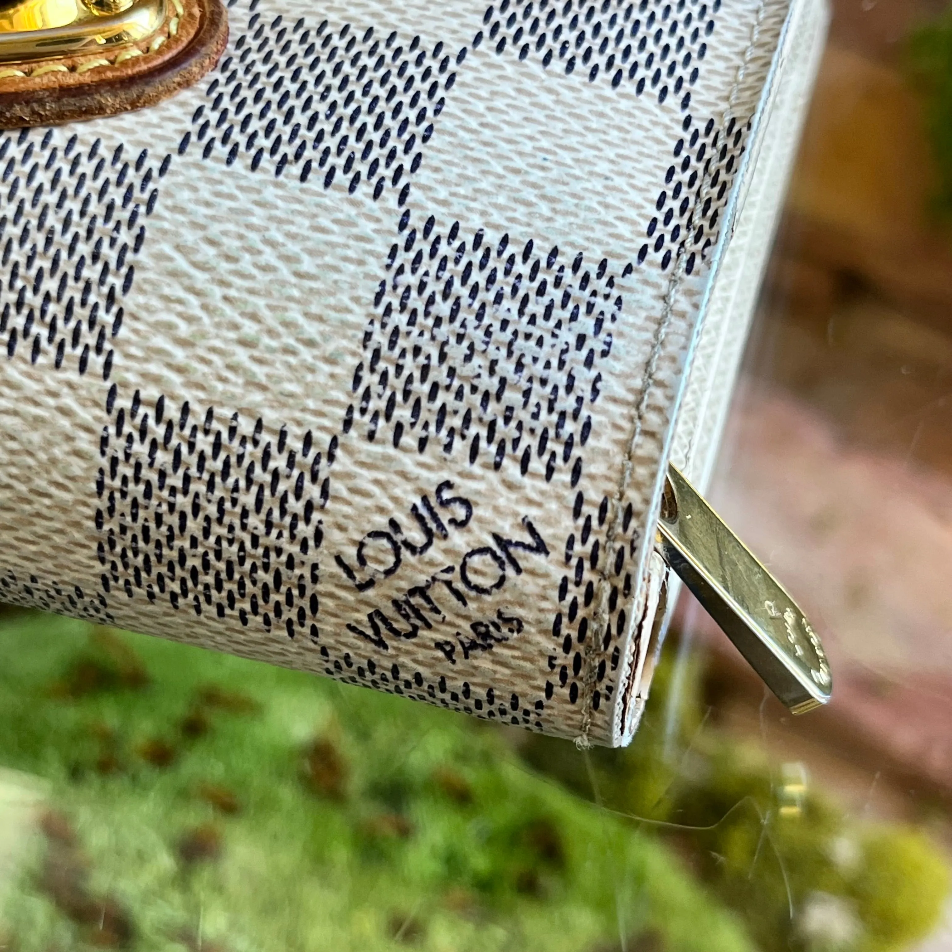 LOUIS VUITTON Joey Portofeuil Damier Azur Wallet