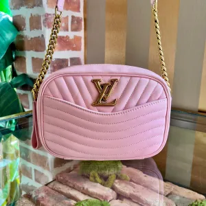 LOUIS VUITTON New Wave Pink Quilted Camera Bag