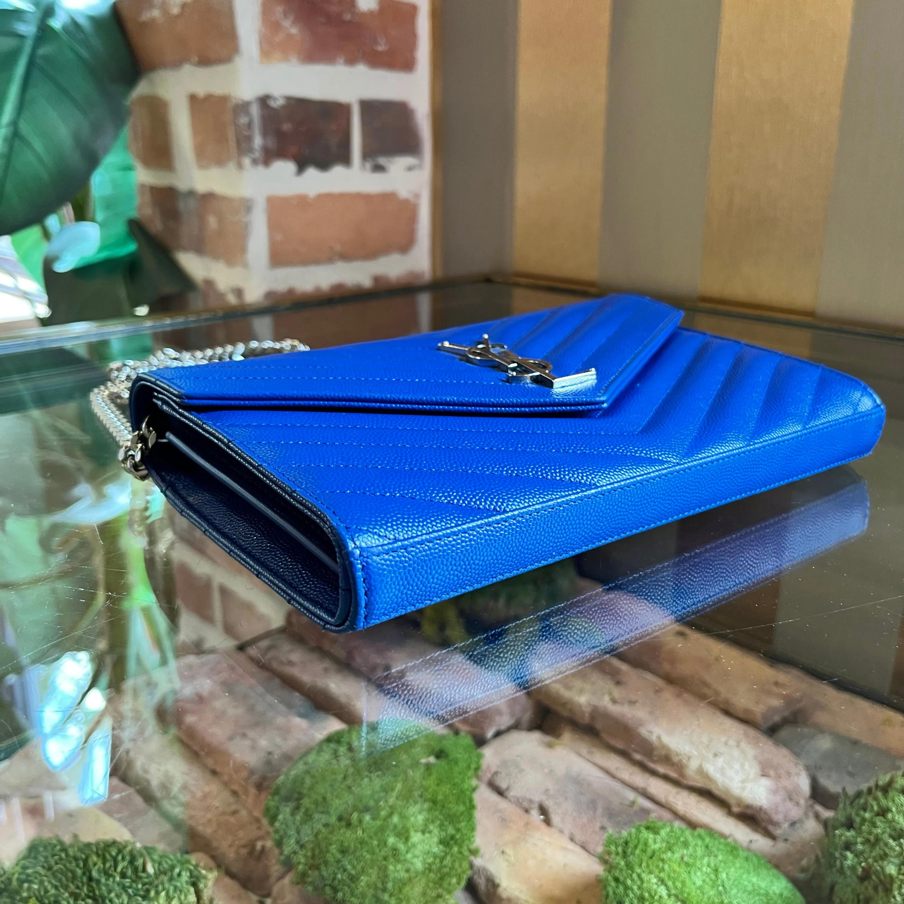 SAINT LAURENT Envelope Wallet On Chain Grain De Poudre Crossbody